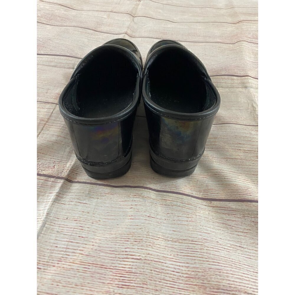 Dansko Women's Black Patent Leather Cloga - 40 (9.5-10) - Picture 3 of 11